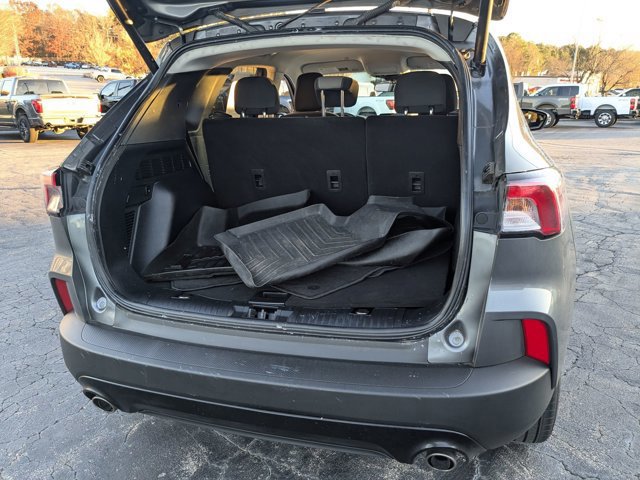 Certified 2022 Ford Escape SE w/ SE Sport Appearance Package image 30