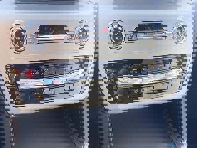 Certified 2021 Ford Explorer XLT w/ Equipment Group 202A image 61