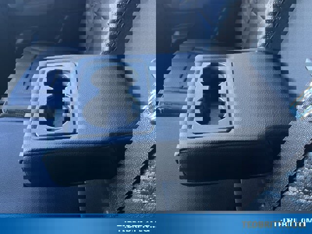 Used 2023 GMC Canyon Denali image 15