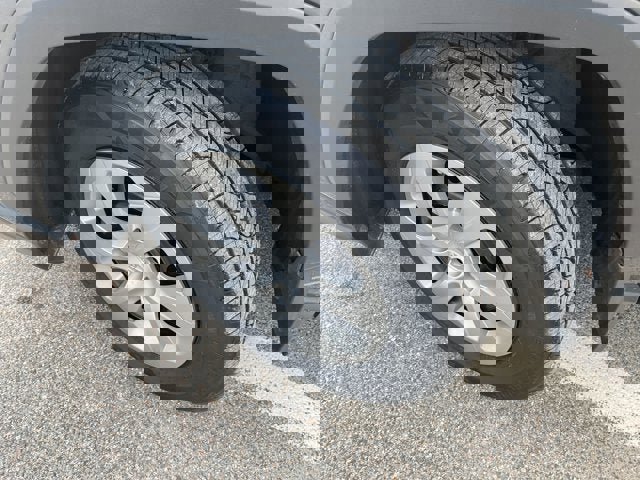 Used 2020 Toyota RAV4 LE w/ All Weather Liner Package AWD/4WD image 38