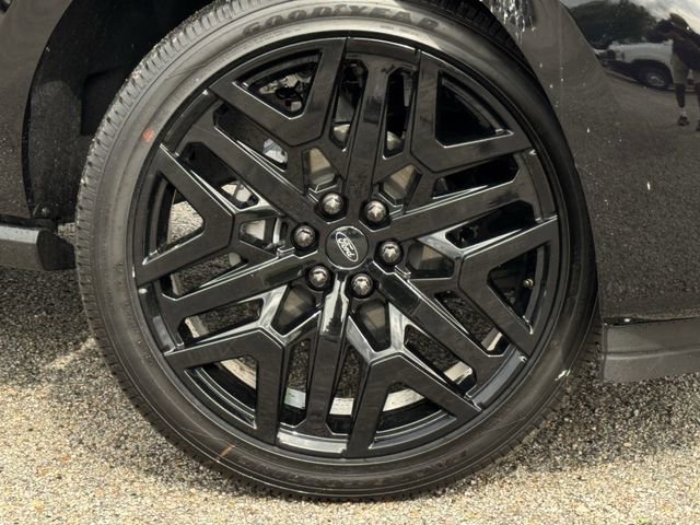 Certified 2026 Ford Expedition Platinum AWD/4WD image 36
