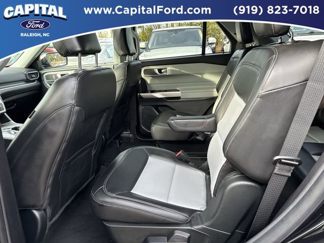 Certified 2022 Ford Explorer XLT w/ Equipment Group 202A image 16