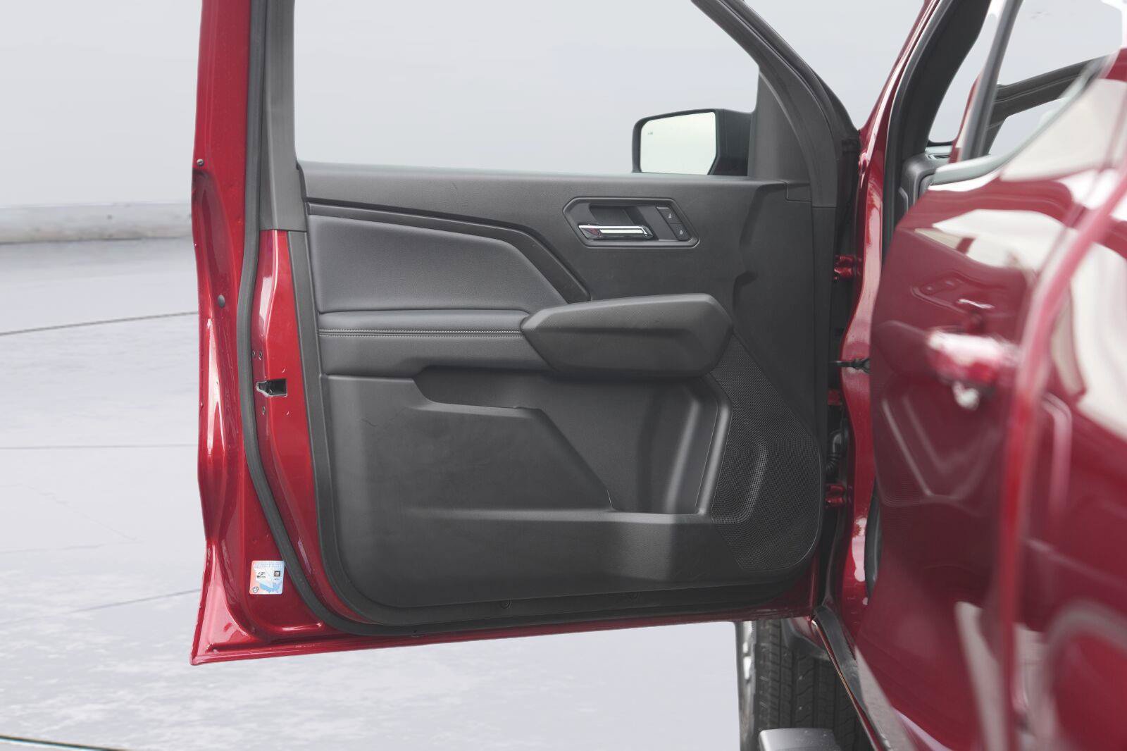 Used 2026 Chevrolet Colorado LT w/ LT Convenience Package AWD/4WD image 30