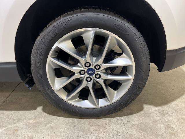 Certified 2018 Ford Edge Titanium w/ Equipment Group 301A image 9