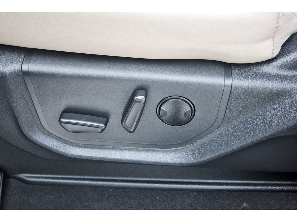 Certified 2024 Ford Expedition Max XLT image 28