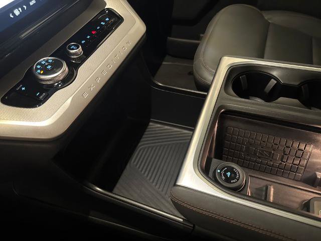 Certified 2025 Ford Expedition Active RWD image 32