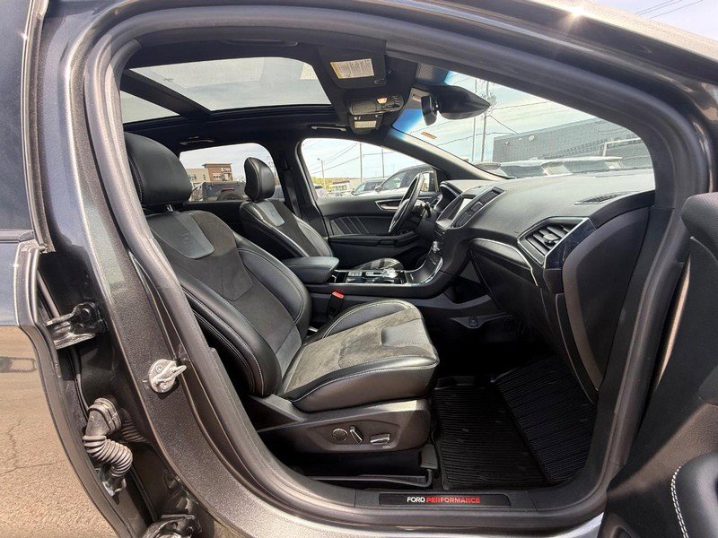 Certified 2019 Ford Edge ST w/ Equipment Group 401A AWD/4WD image 13