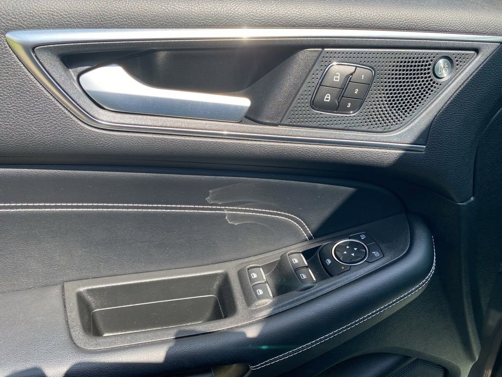 Certified 2024 Ford Edge Titanium AWD/4WD image 27