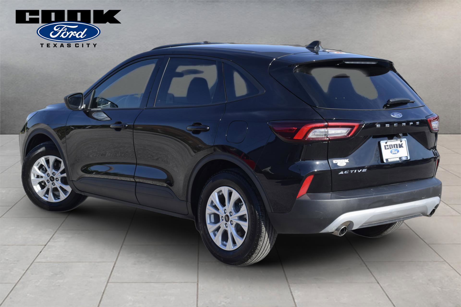 Certified 2025 Ford Escape Active FWD image 4