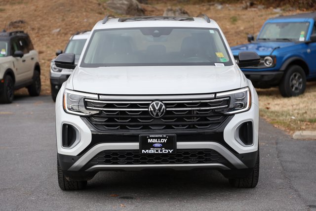 Used 2024 Volkswagen Atlas Peak Edition SEL image 5