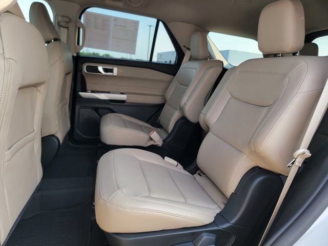 Certified 2023 Ford Explorer XLT w/ Equipment Group 202A AWD/4WD image 21