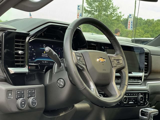 Used 2024 Chevrolet Silverado 1500 High Country w/ High Country Premium Package AWD/4WD image 29