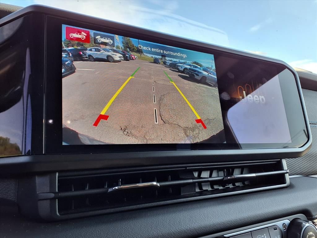 Used 2024 Jeep Wrangler Unlimited Rubicon 4xe image 19