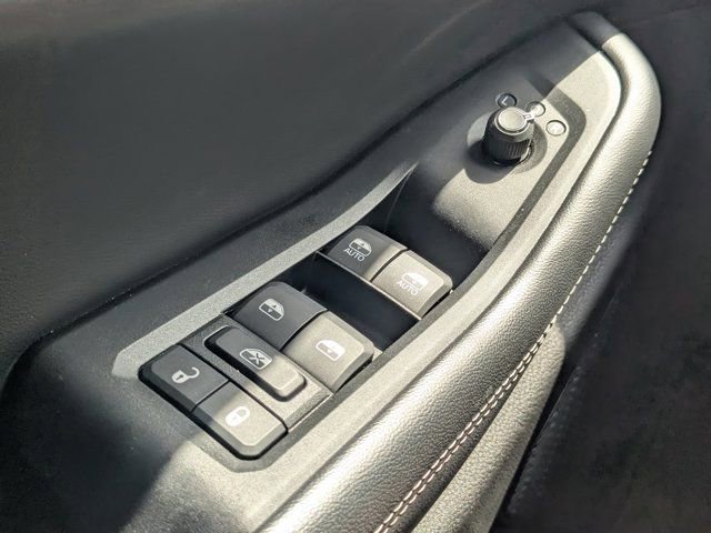 Used 2023 Jeep Grand Cherokee L Limited w/ Luxury Tech Group II AWD/4WD image 25