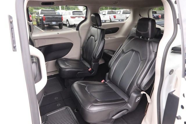 Used 2021 Chrysler Voyager Lxi FWD image 10