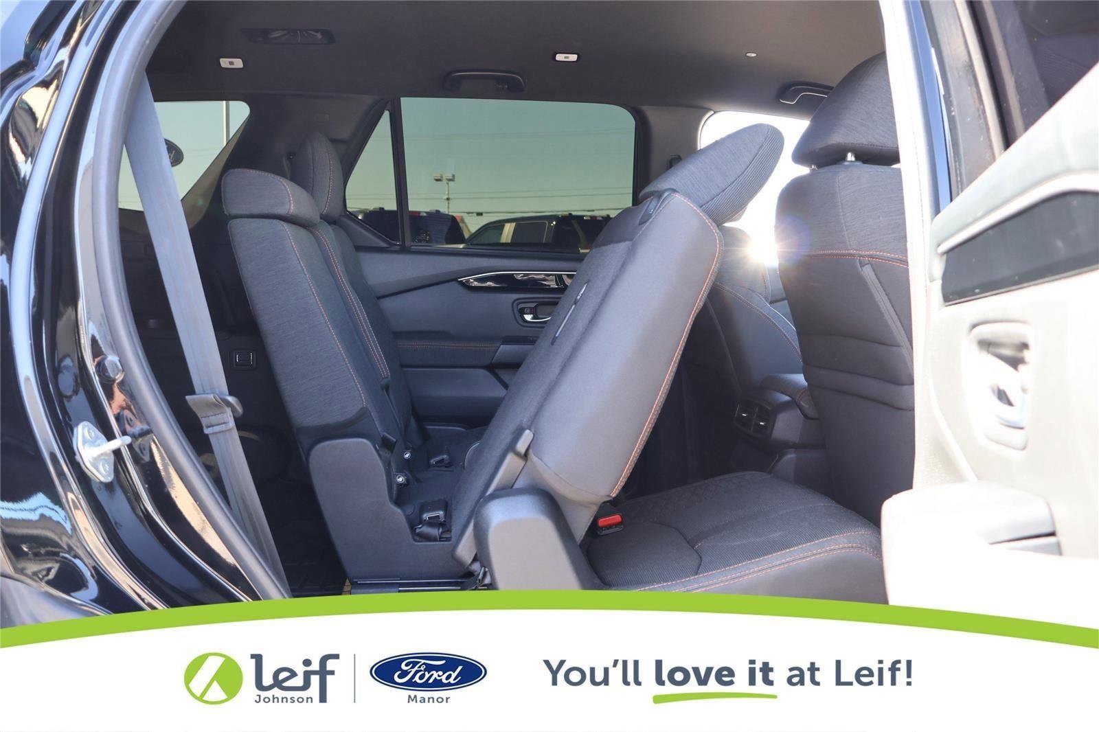 Used 2023 Honda Pilot Sport image 38