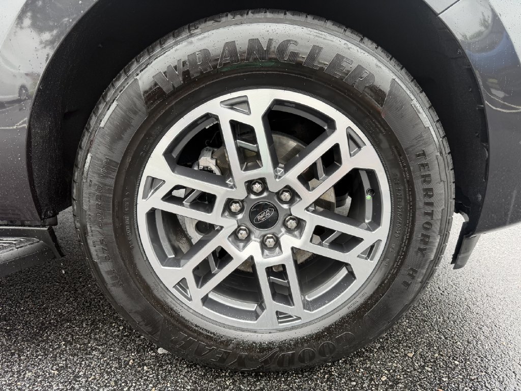 Certified 2026 Ford Expedition Max Active RWD image 11