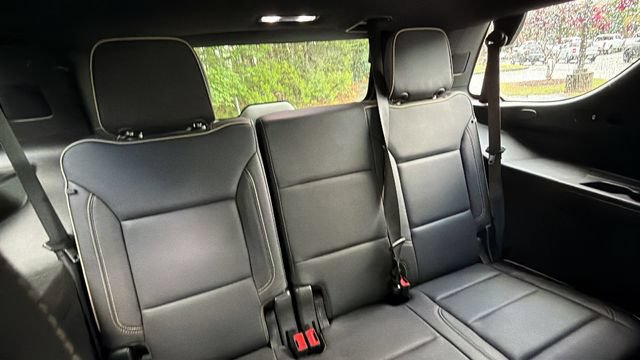 Used 2022 GMC Yukon SLT w/ SLT Luxury Package AWD/4WD image 19