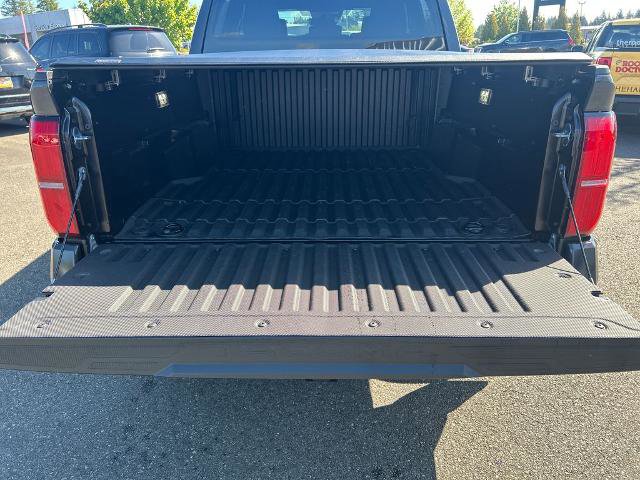 Used 2025 Toyota Tacoma SR5 AWD/4WD image 31