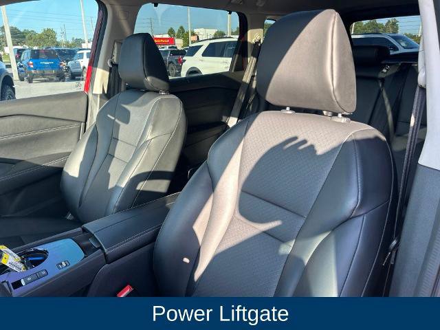 Used 2024 Nissan Rogue SV w/ SV Premium Package FWD image 13