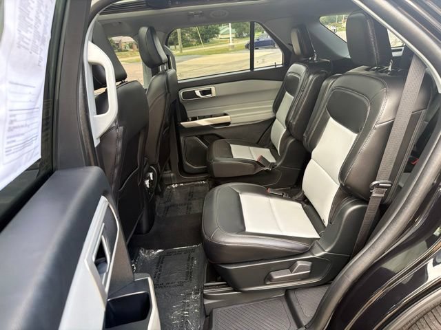 Certified 2023 Ford Explorer XLT w/ Equipment Group 202A AWD/4WD image 24