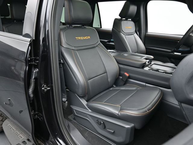 Certified 2025 Ford Expedition Tremor image 29
