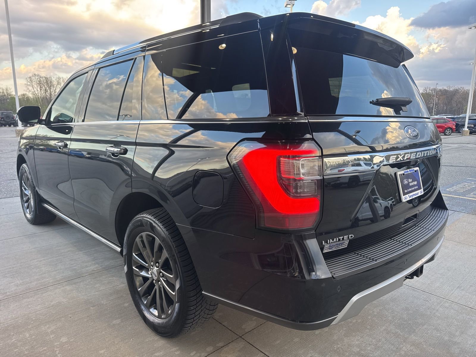 Certified 2020 Ford Expedition Limited w/ Equipment Group 301A AWD/4WD image 6