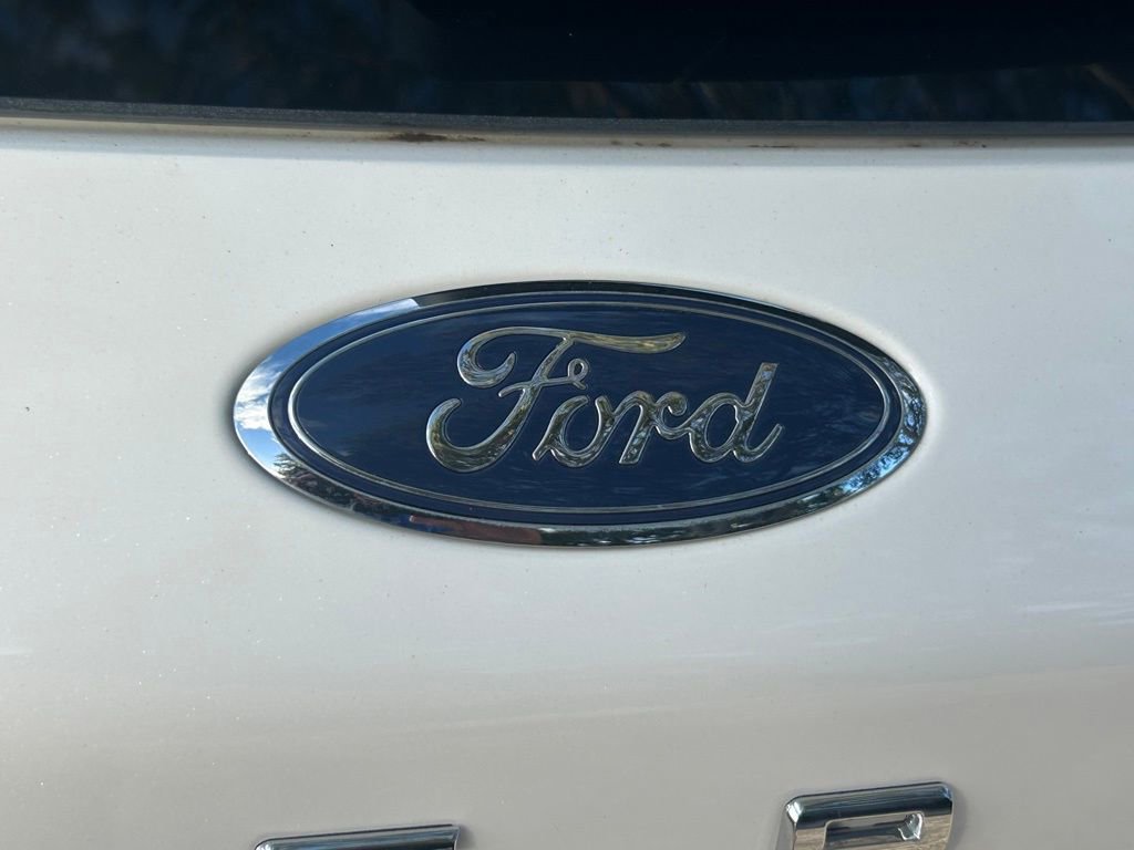 Certified 2024 Ford Escape SE w/ PHEV Premium Package FWD image 24
