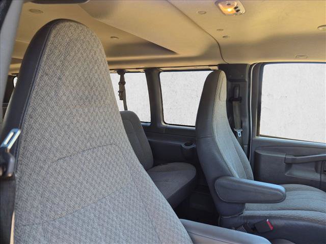 Used 2020 Chevrolet Express 3500 LT w/ LT Preferred Equipment Group RWD image 30