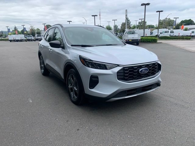 Certified 2025 Ford Escape ST-Line w/ Equipment Group 301A FWD image 10