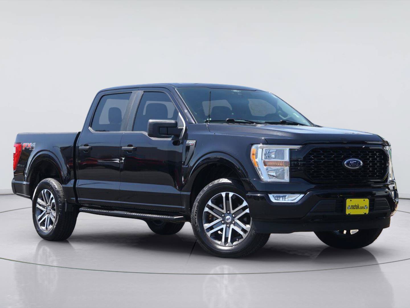 Certified 2021 Ford F150 XL w/ STX Appearance Package AWD/4WD image 2