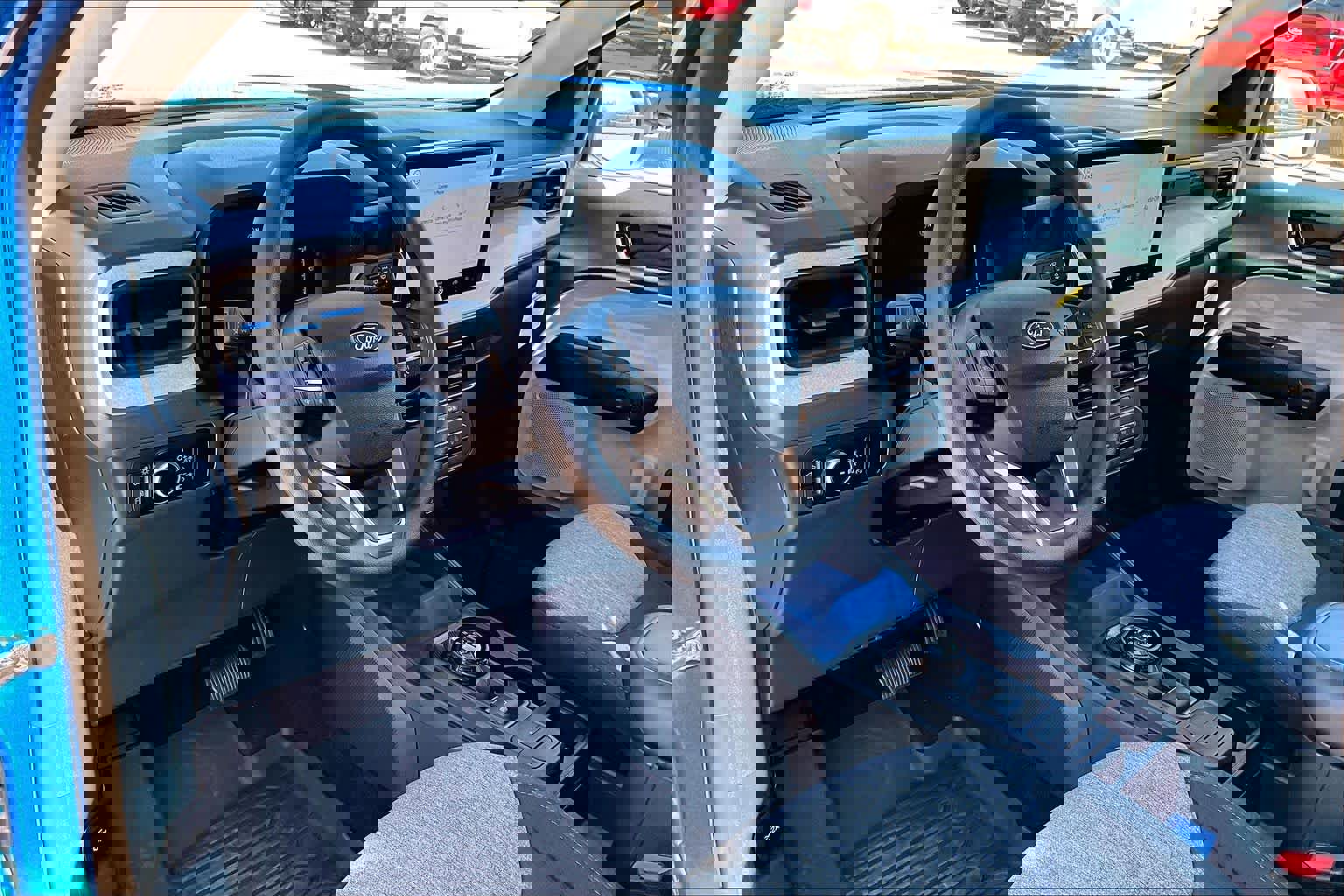 Certified 2025 Ford Maverick XLT image 18