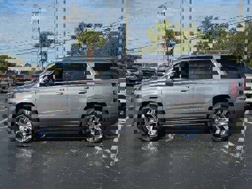 Used 2020 GMC Yukon Denali w/ Denali Ultimate Package image 2