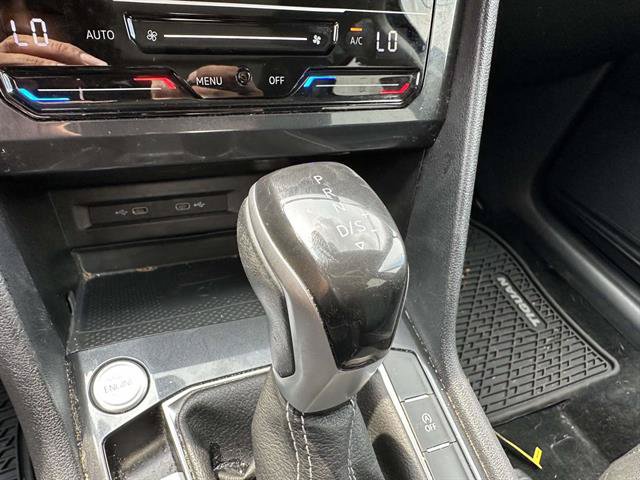 Used 2022 Volkswagen Tiguan SE AWD/4WD image 17