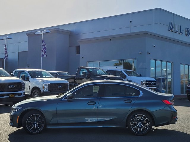 Used 2020 BMW 330i Sedan w/ Premium Package image 2