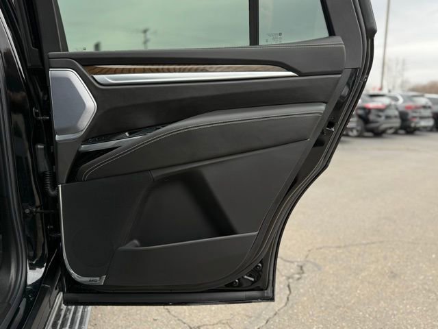 Used 2026 Cadillac Escalade Platinum Sport image 34