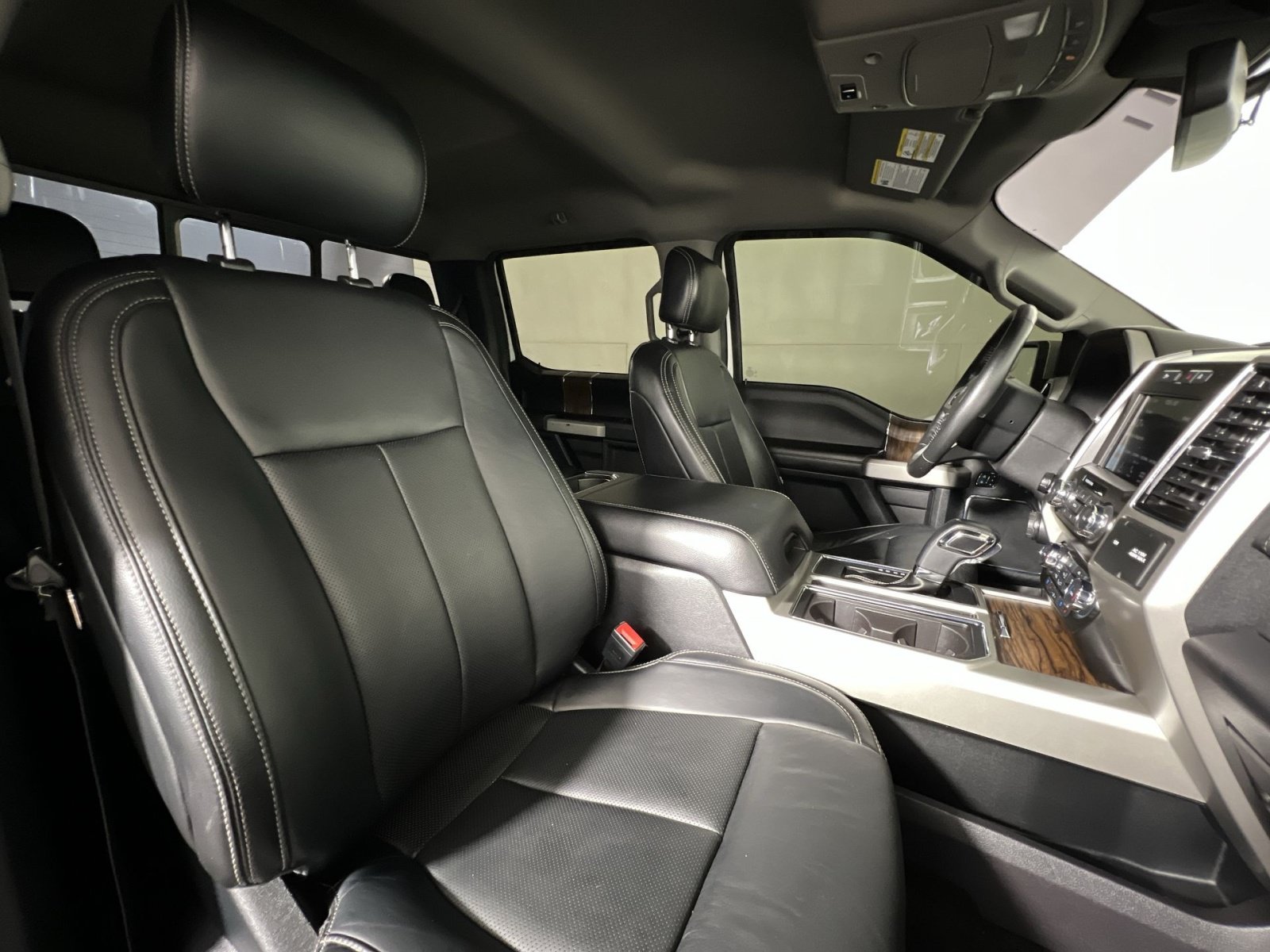 Certified 2019 Ford F150 Lariat w/ Trailer Tow Package AWD/4WD image 24
