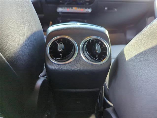 Used 2022 Mercedes-Benz CLA 250 4MATIC image 20
