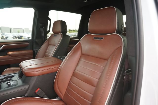 Used 2025 GMC Sierra 2500 Denali Ultimate AWD/4WD image 10