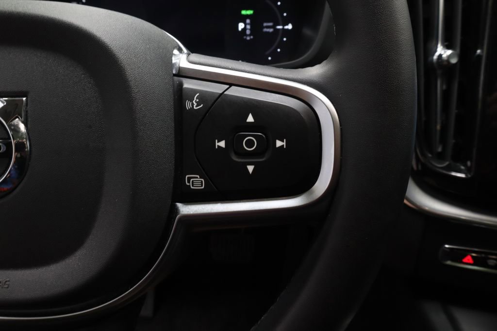 Used 2024 Volvo XC60 T8 Core AWD/4WD image 28