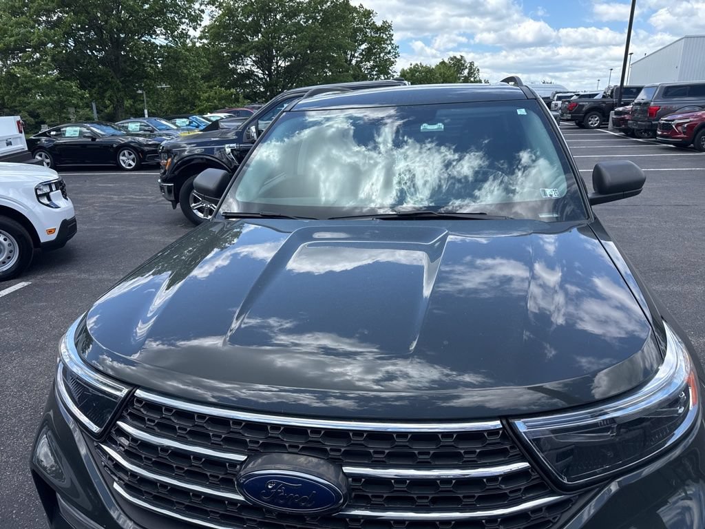 Certified 2023 Ford Explorer XLT w/ Equipment Group 202A AWD/4WD video 2