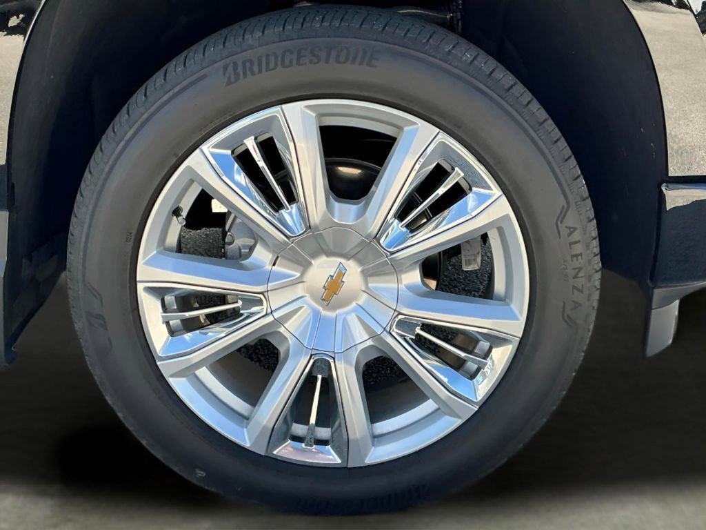 Used 2024 Chevrolet Silverado 1500 High Country image 14