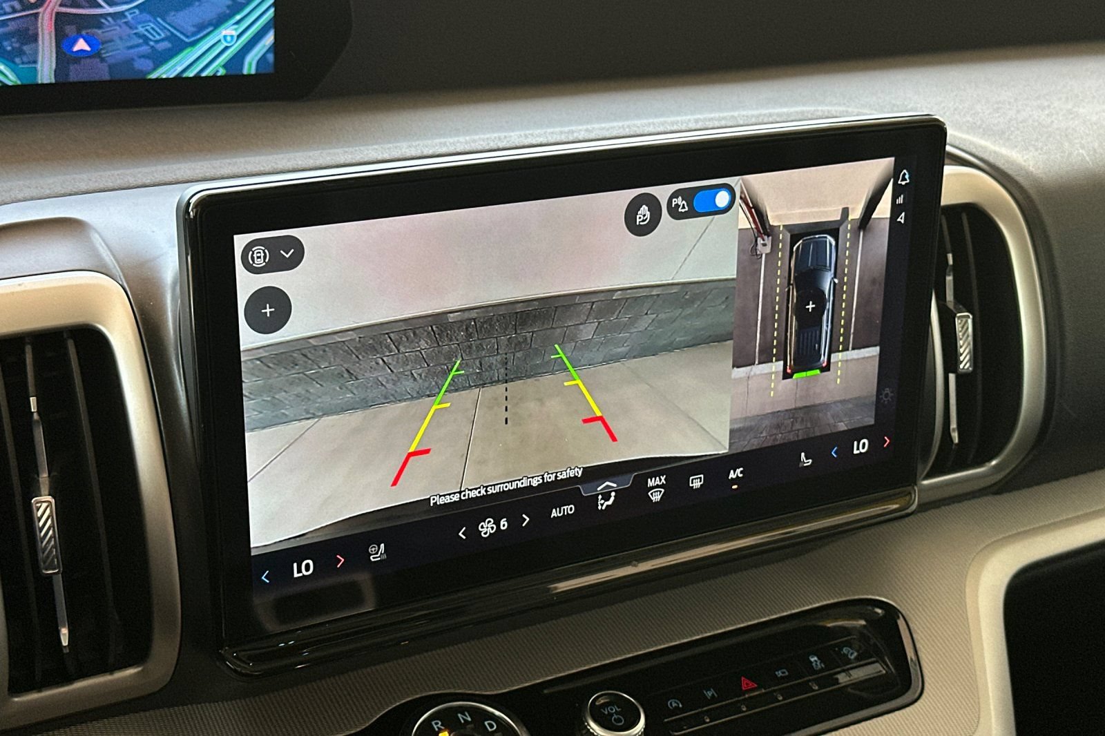 Certified 2025 Ford Expedition Active AWD/4WD image 20
