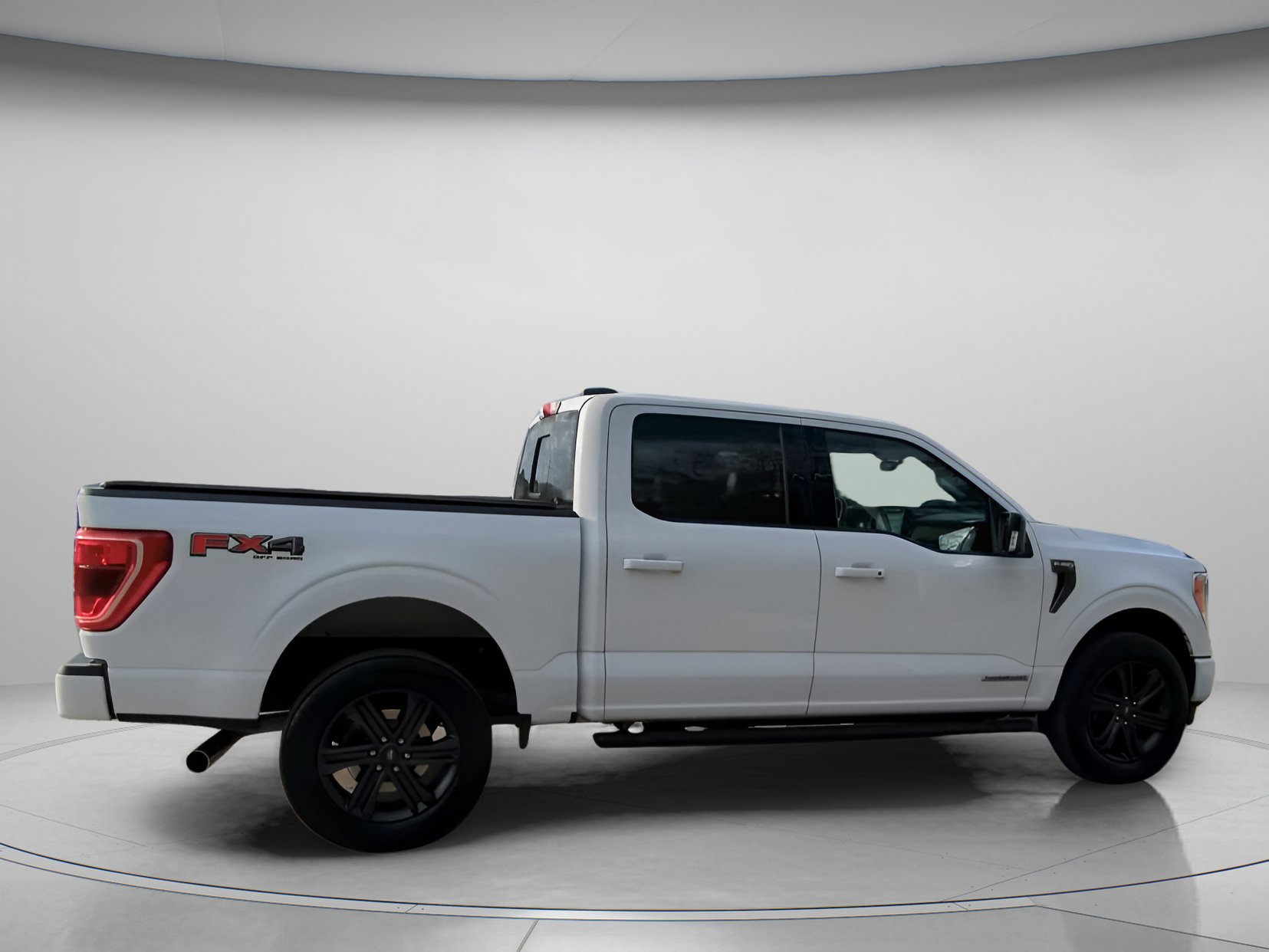 Certified 2021 Ford F150 XLT w/ Equipment Group 302A High image 23