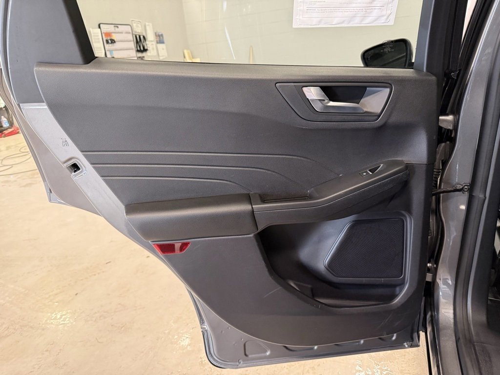 Certified 2022 Ford Escape SEL image 29