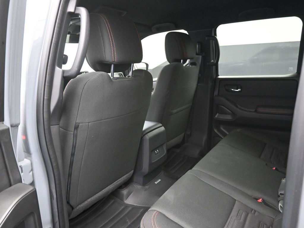 Used 2025 Nissan Frontier PRO-4X image 21