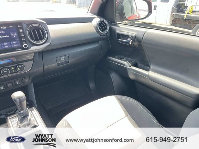 Used 2021 Toyota Tacoma TRD Off-Road w/ Technology Package AWD/4WD image 14