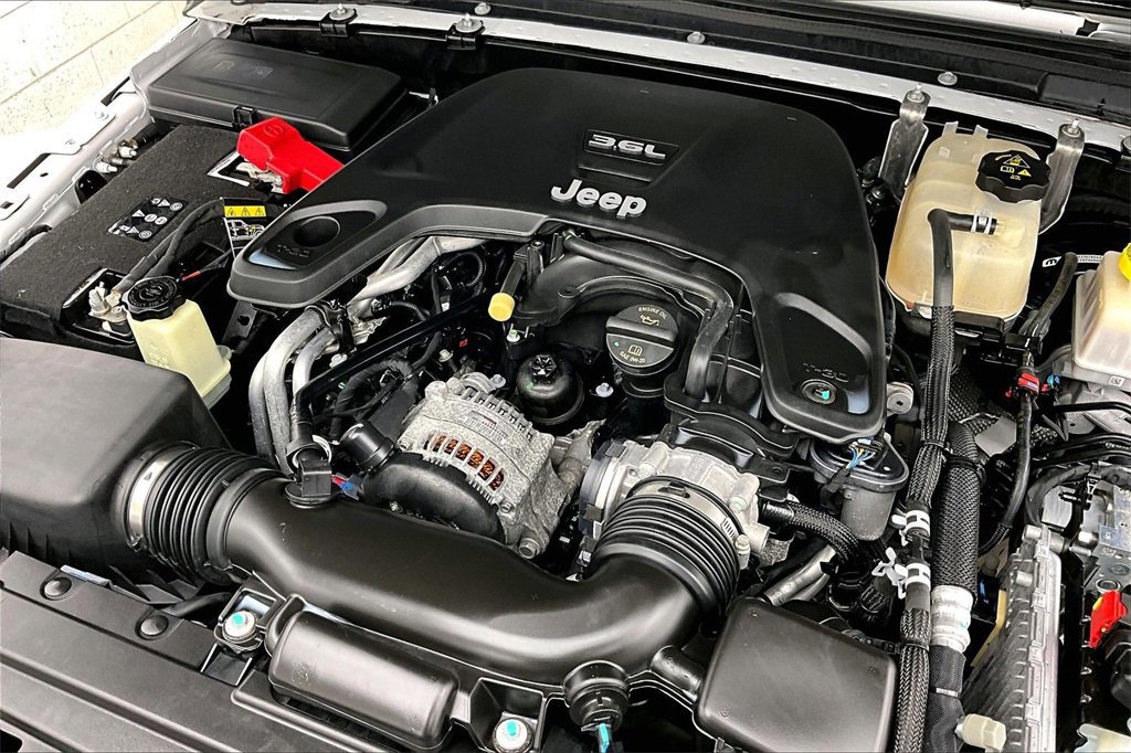 Used 2021 Jeep Gladiator Rubicon w/ Cold Weather Group image 35