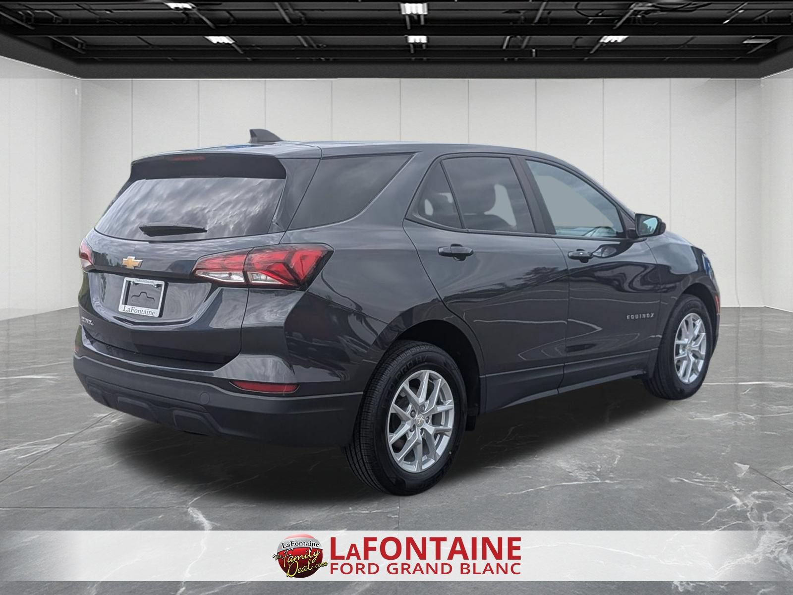 Used 2022 Chevrolet Equinox LS w/ LS Convenience Package FWD image 5