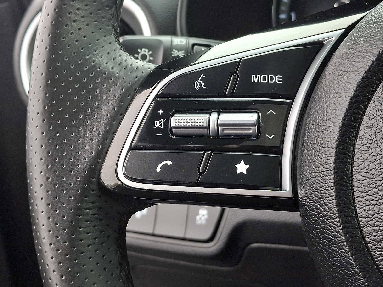 Used 2024 Kia Forte GT-Line w/ GT-Line Premium Package image 22